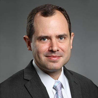 Daniel Oliveira's headshot